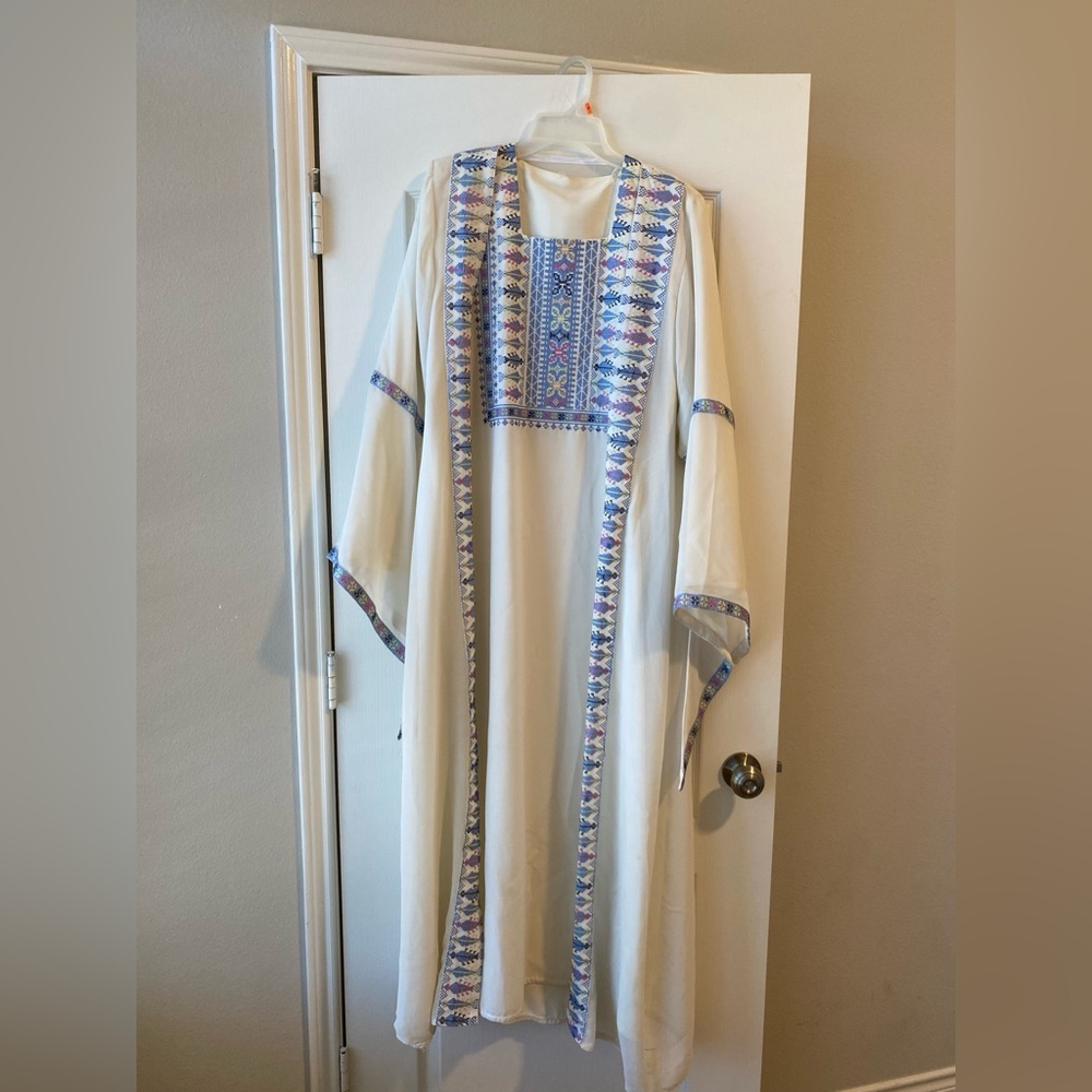 Palestinian thobe Embroidered White and Blue Kaftan